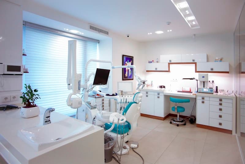 Dental Implant Center